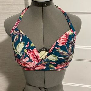 La vie en Rose Aqua Floral Halter Bikini Top